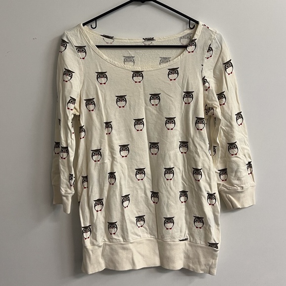 Urban Outfitters Truly Madly Deeply Owl Sweatshirt - Picture 1 of 2